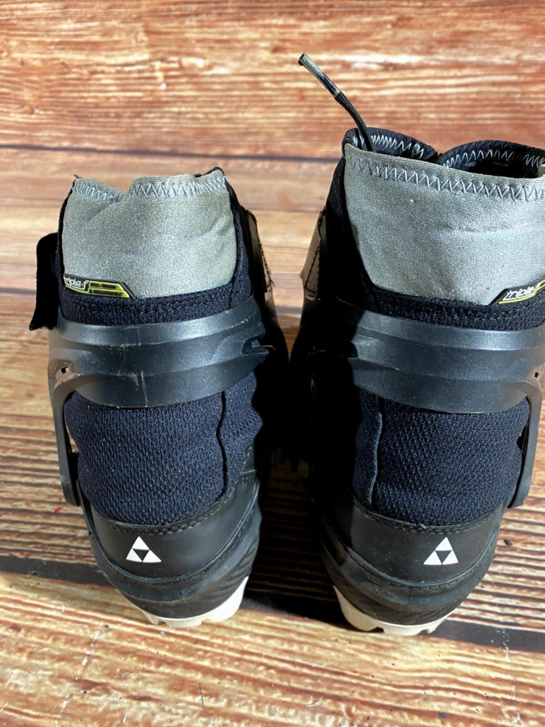 Fischer XC Control Nordic Cross Country Ski Boots Size EU42 US9 NNN 1298