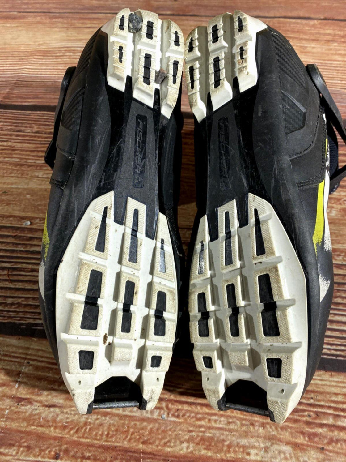 Fischer XC Control Nordic Cross Country Ski Boots Size EU42 US9 NNN 1298