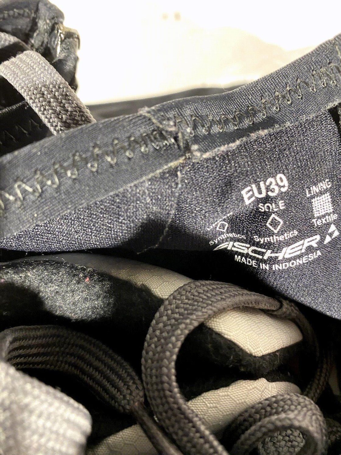 Fischer Style Touring Nordic Cross Country Ski Boots Size EU39 US7 NNN 1294