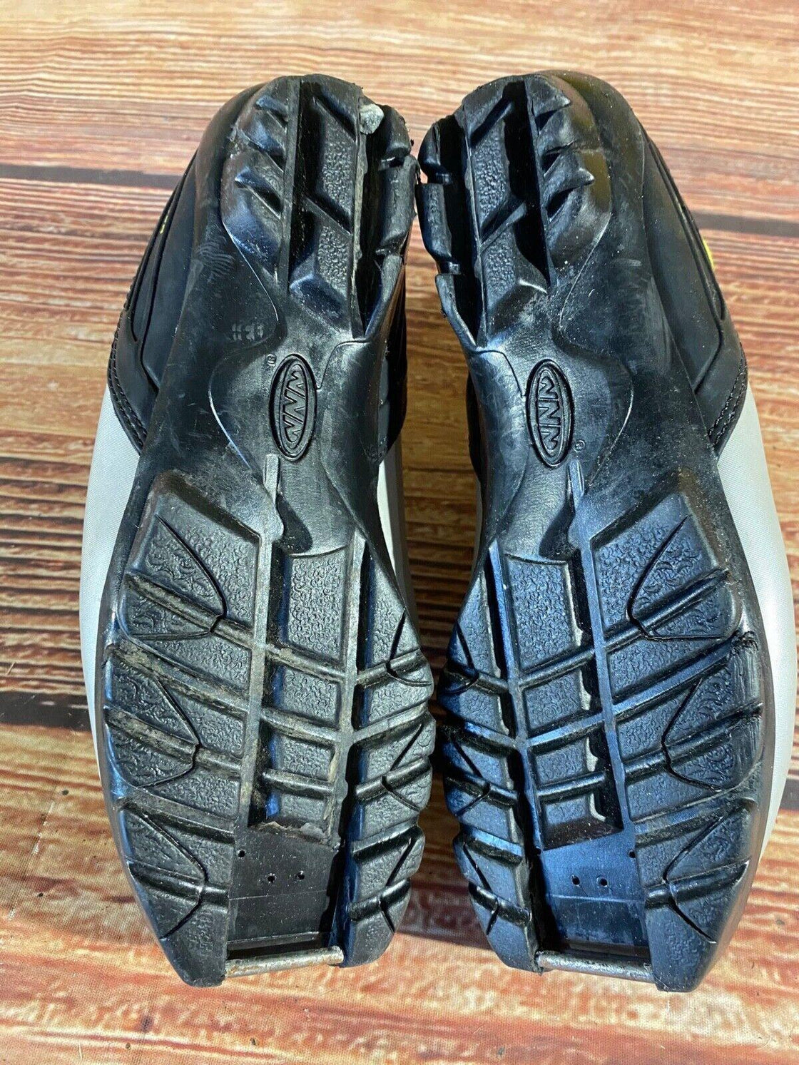 Fischer XJ Sprint Nordic Cross Country Ski Boots Size EU37 US5.5 NNN 1282