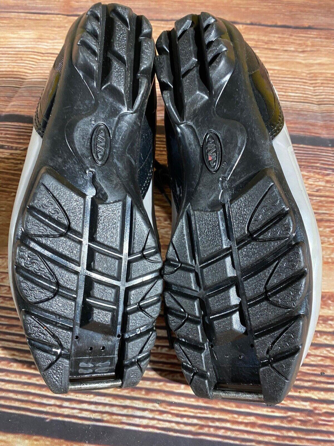 Fischer XJ Sprint Cross Country Ski Boots Size EU39 US7 for NNN 1507