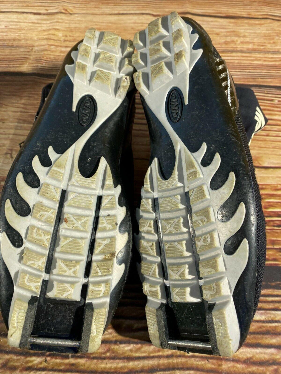 Madshus Athena Classic Carbon Cross Country Ski Boots Size EU39 US7 for NNN 1964