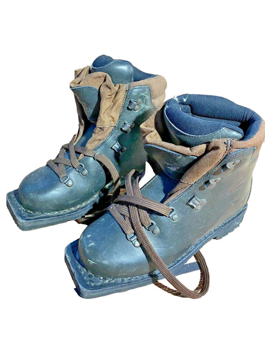 McKinley Telemark Nordic Cross Country Ski Boots EU38 US5.5 NN 75mm 1672