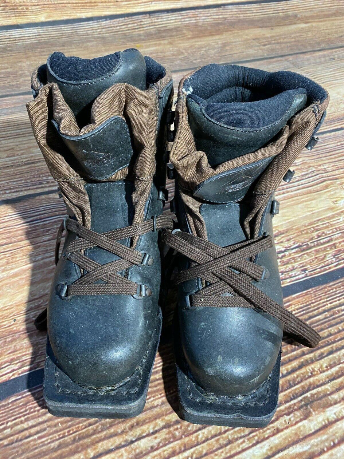 McKinley Telemark Nordic Cross Country Ski Boots EU38 US5.5 NN 75mm 1672