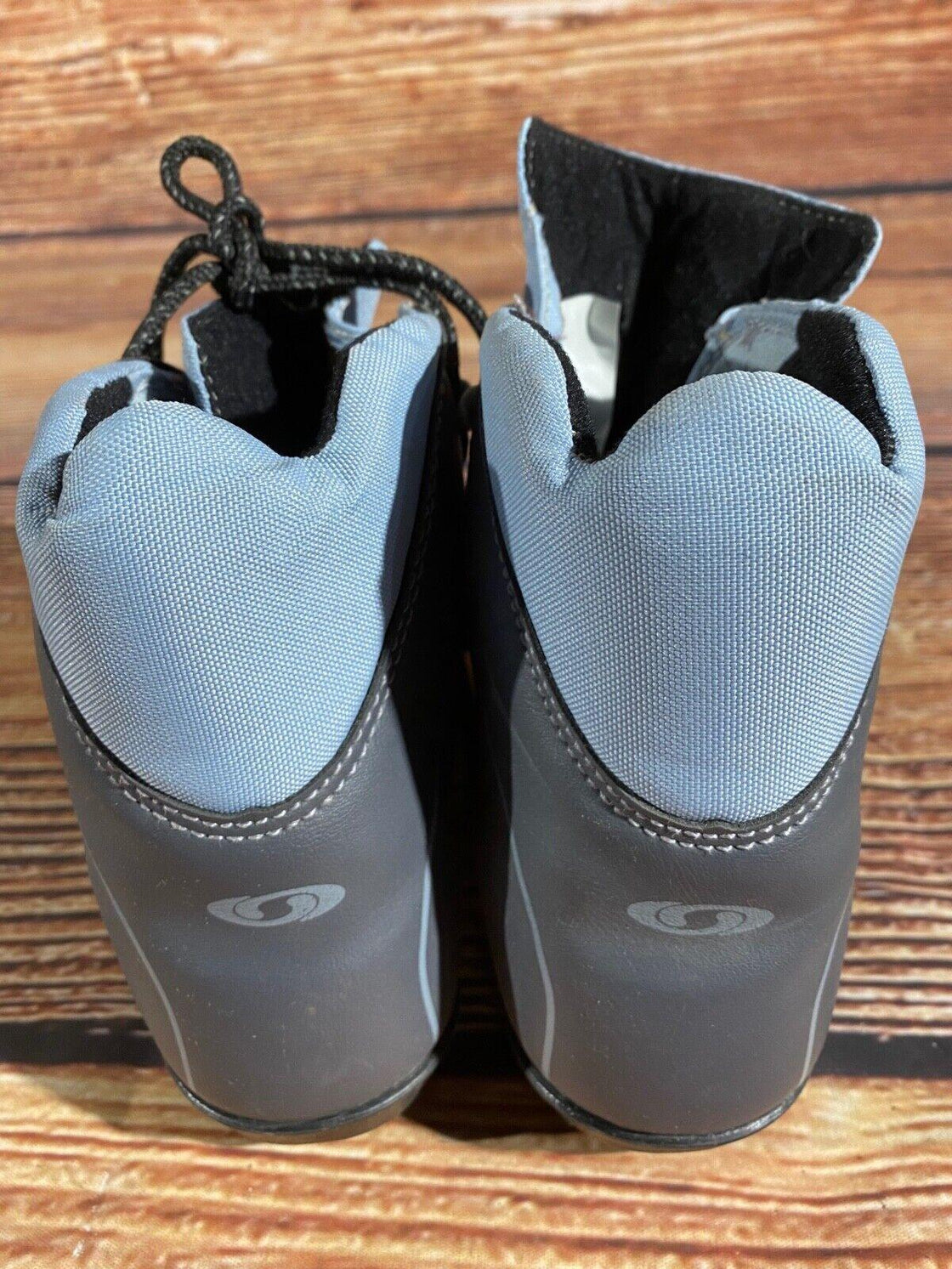 Salomon Nordic Cross Country Ski Boots Size EU38 US6.5 SNS Profil 2147