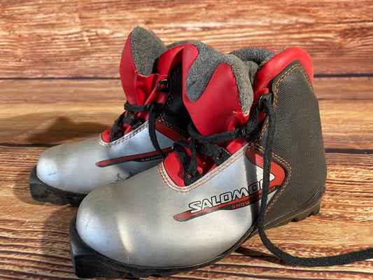 Salomon Snow Cross Country Ski Boots Classic SNS Profil EU 33 US 2.5 Kids S90