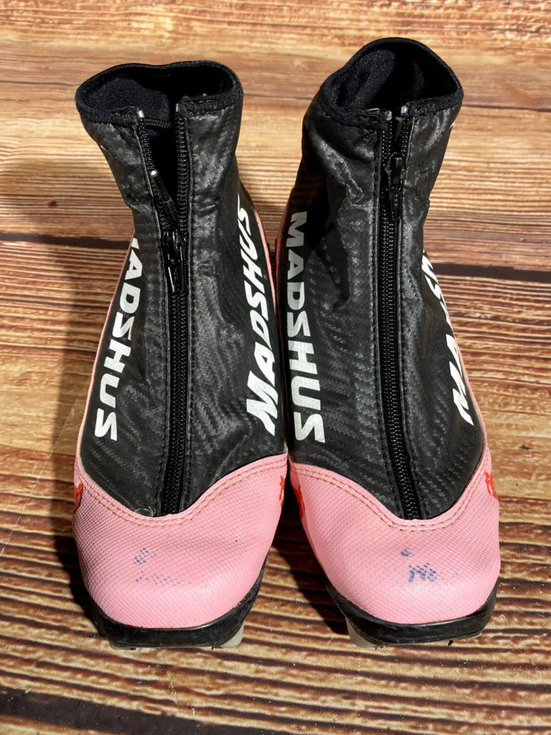 Madshus Athena Classic Carbon Cross Country Ski Boots Size EU40 US8 for NNN 2530