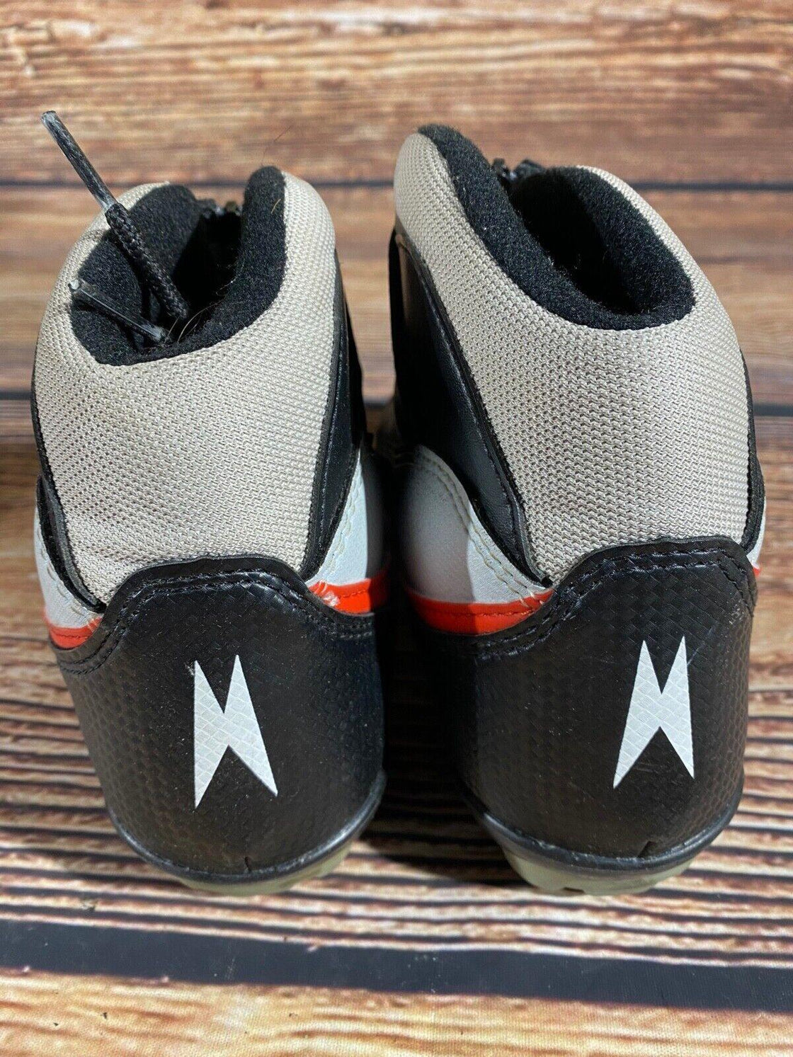 Madshus NX6 Nordic Cross Country Ski Boots Size EU40 US7.5 for NNN 2600