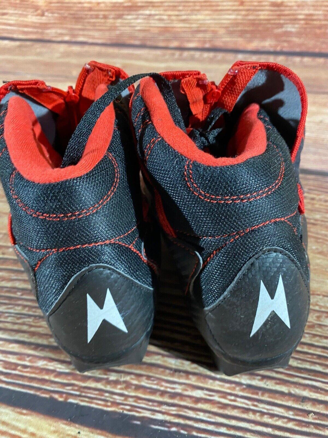 Madshus Race Line Nordic Cross Country Ski Boots EU39 US7 NNN 2596