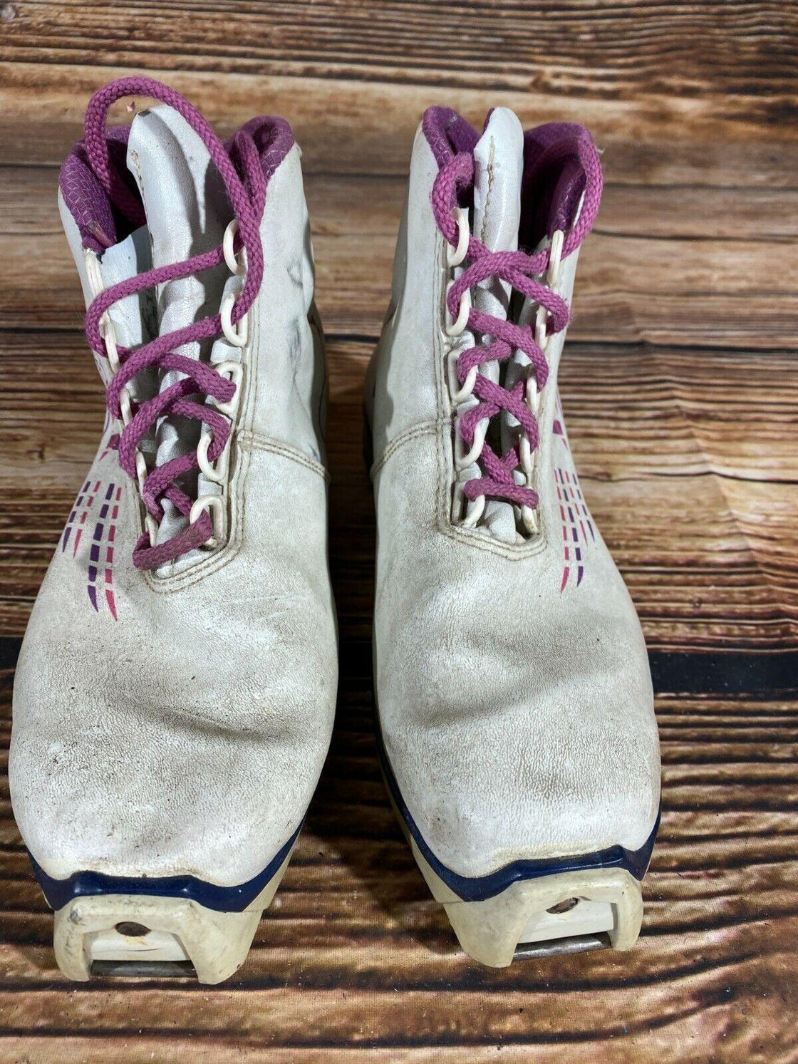 Meindl Classic 07 Nordic Cross Country Ski Boots Size EU39 US7 SNS Profil 2445