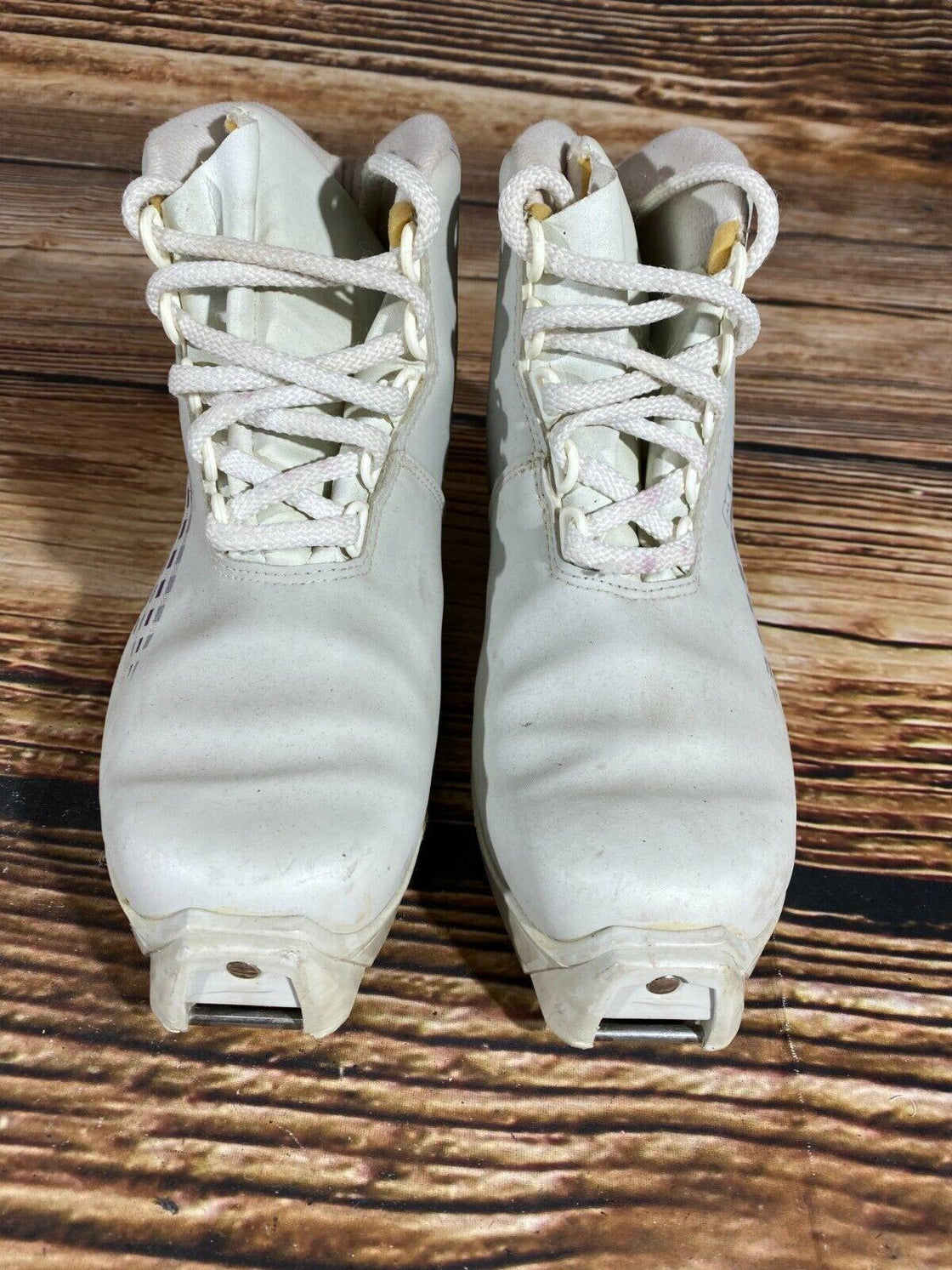 Meindl Nordic Cross Country Ski Boots Size EU39 US7 SNS Profil 2452