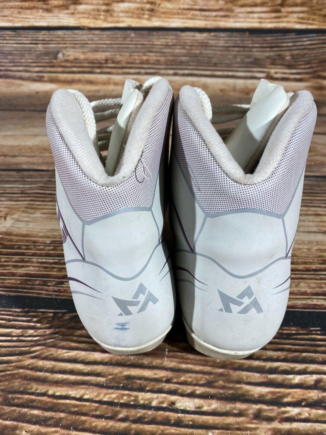 Meindl Nordic Cross Country Ski Boots Size EU39 US7 SNS Profil 2452