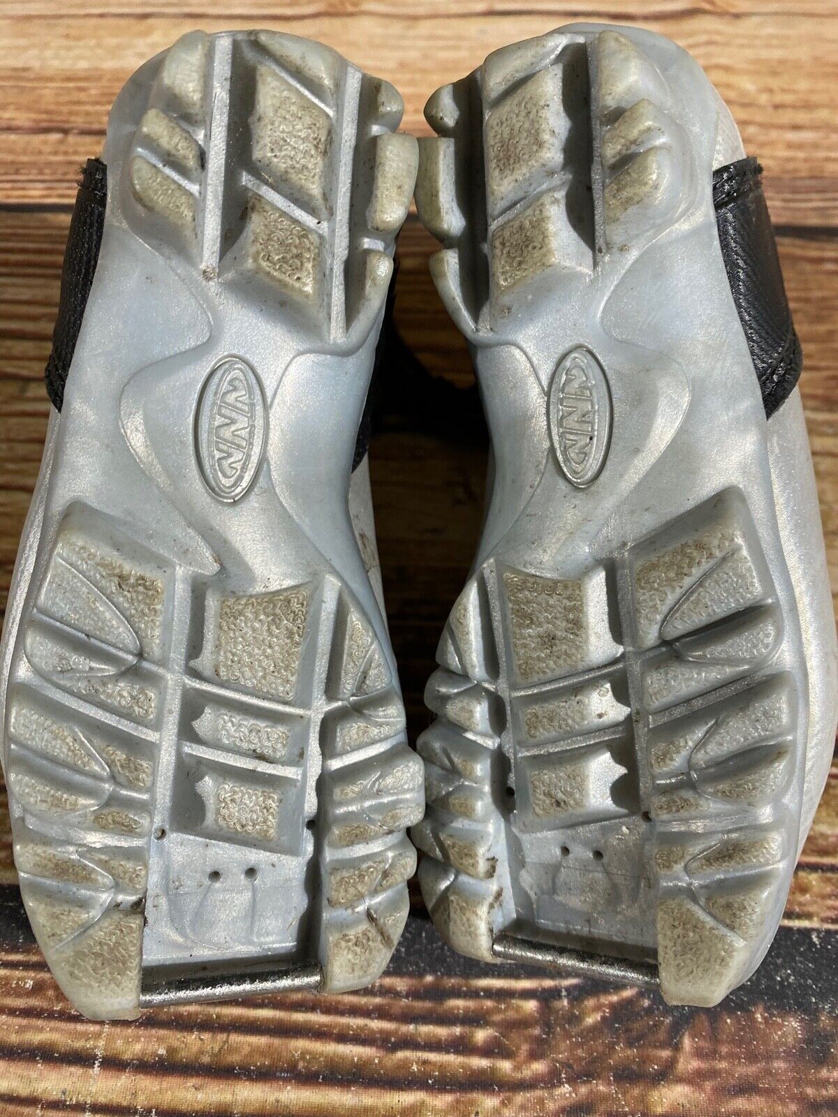 Alpina ST10j Cross Country Ski Boots Classic NNN EU 35 US 3.5 Kids 230mm A-528
