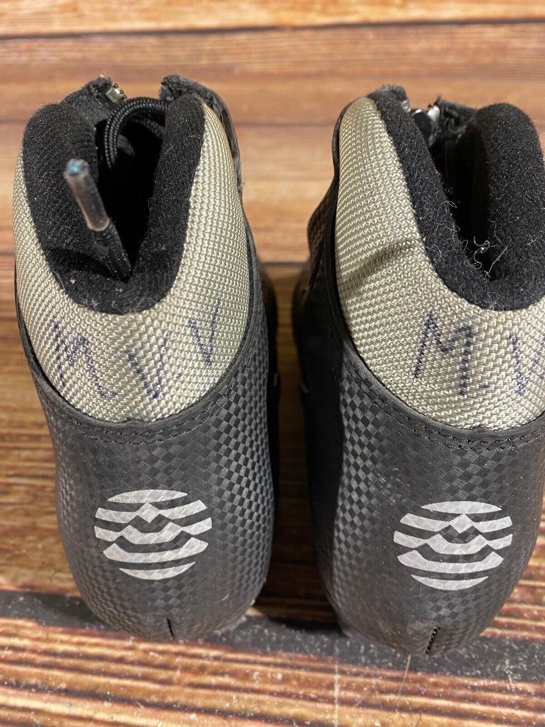 Alpina Touring Nordic Cross Country Ski Boots Kids Size EU33 US2 for NNN A-571