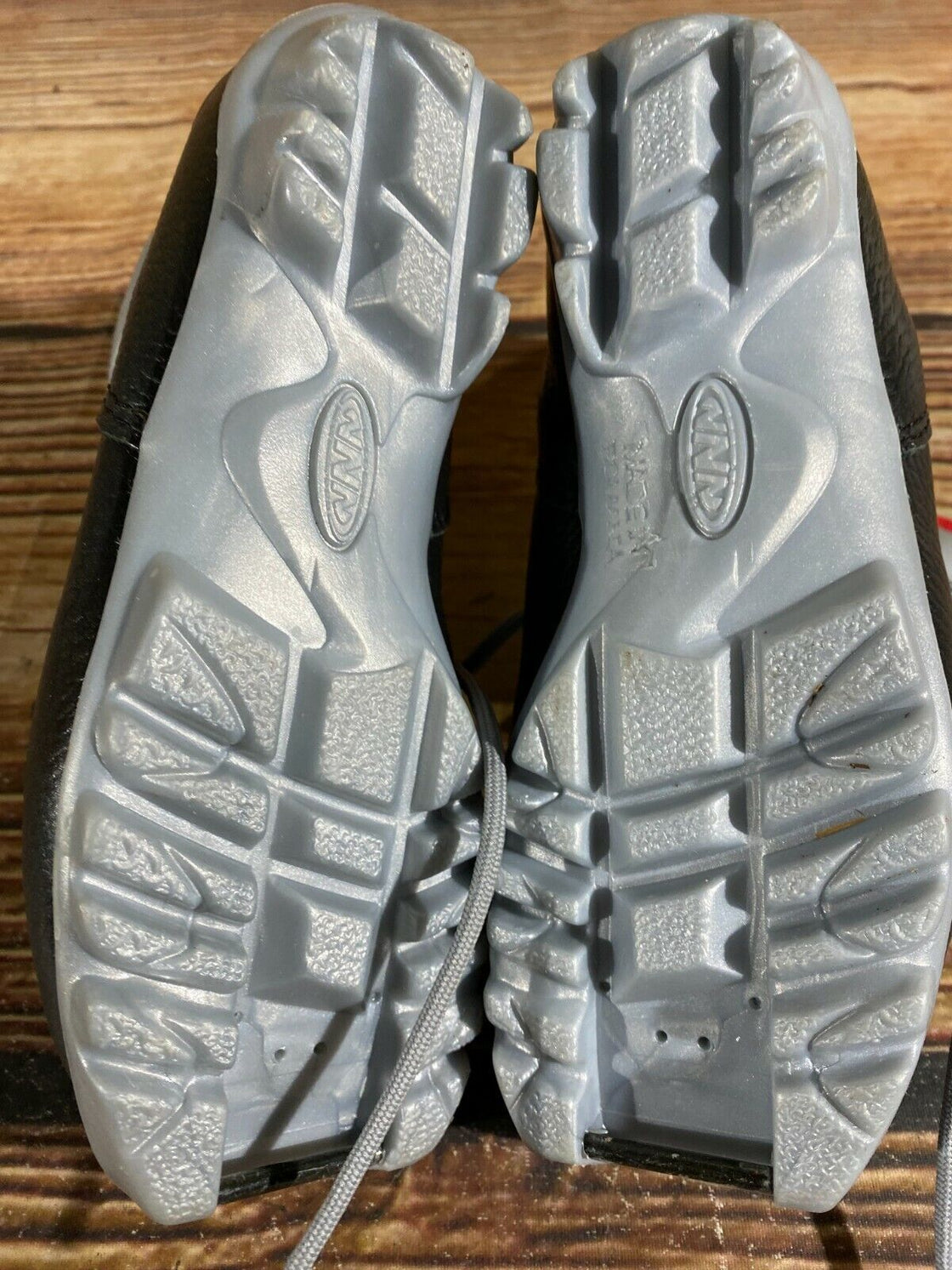 Alpina Kids Nordic Cross Country Ski Boots Size EU31 US12.5 for NNN A-474