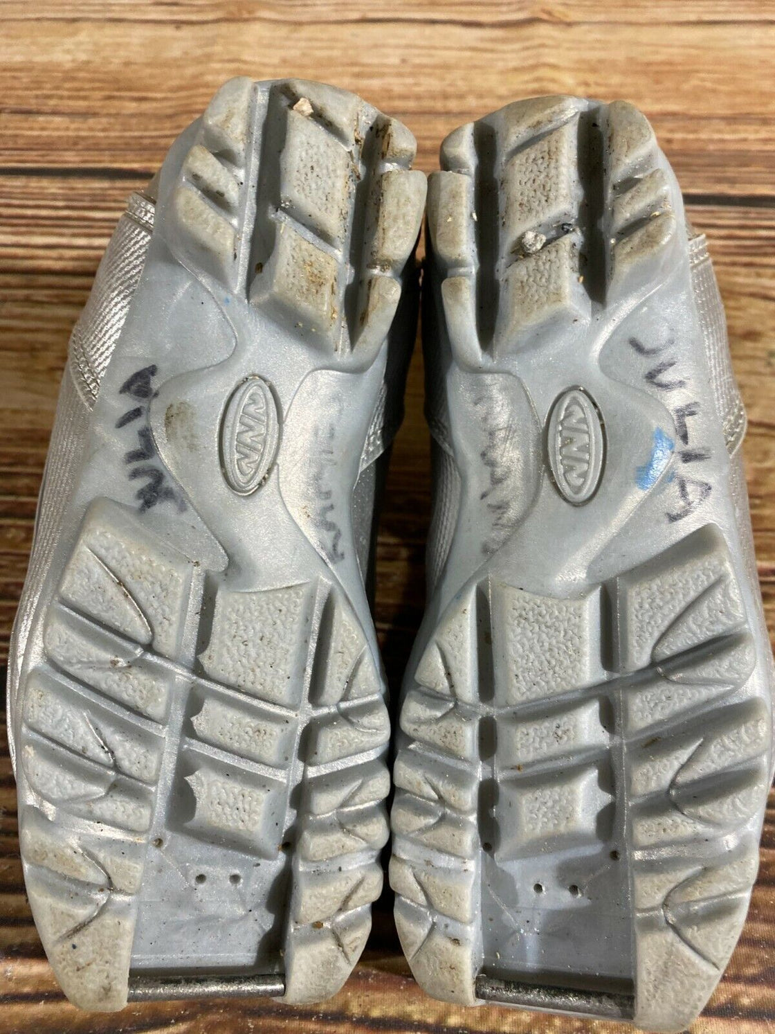 Alpina ST10jr Kids Nordic Cross Country Ski Boots Size EU29 US11 for NNN A-246