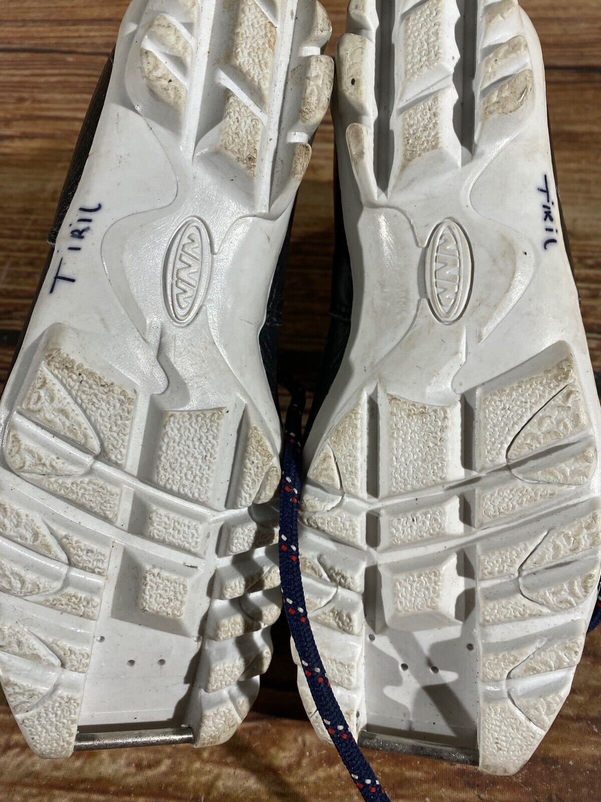 Alpina Cross Country Ski Boots Classic NNN EU 30 US 12 Kids 200mm A-831