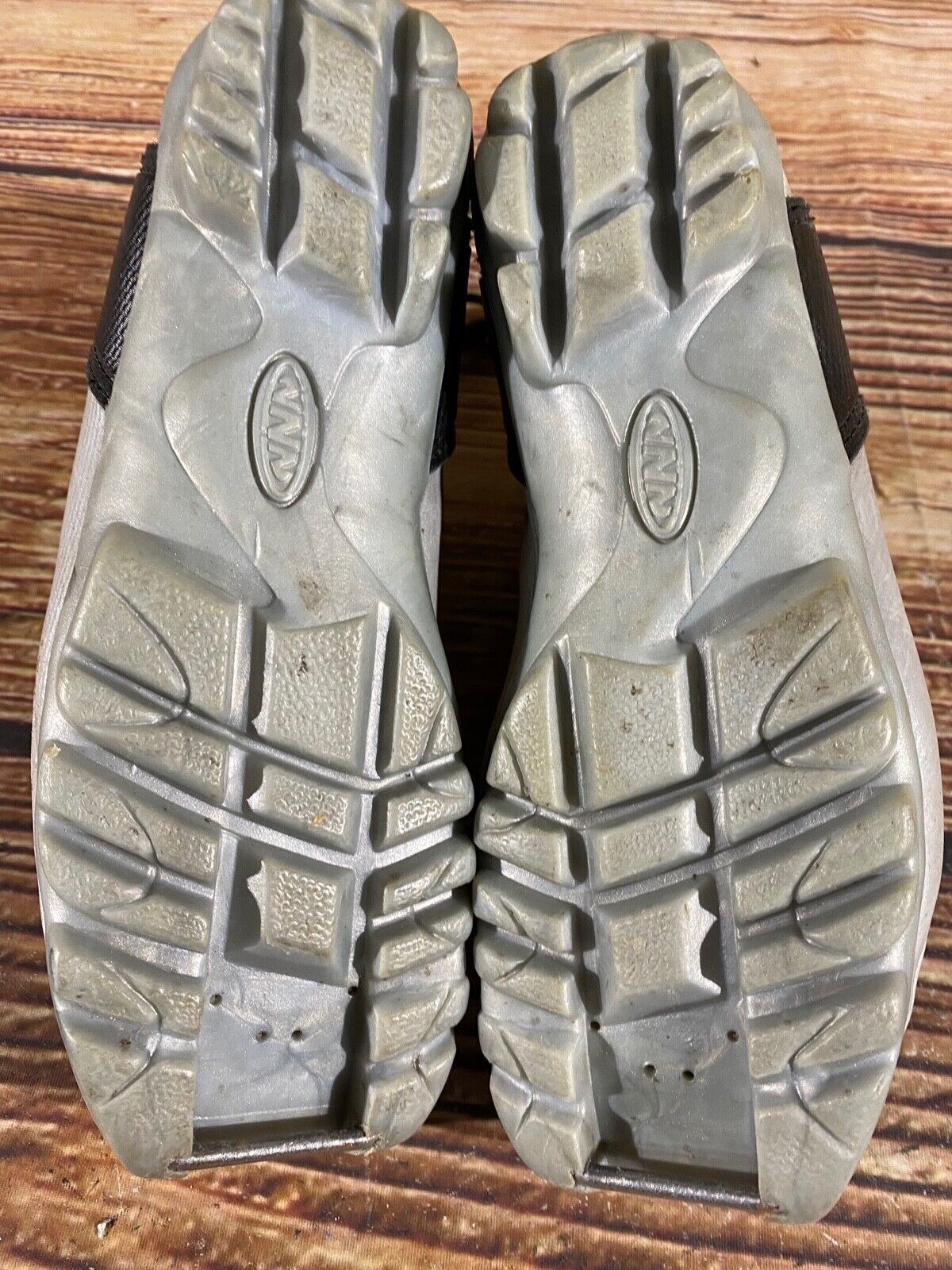 Alpina ST10jr Cross Country Ski Boots Classic NNN EU 33 US 2 Kids 215mm A-803