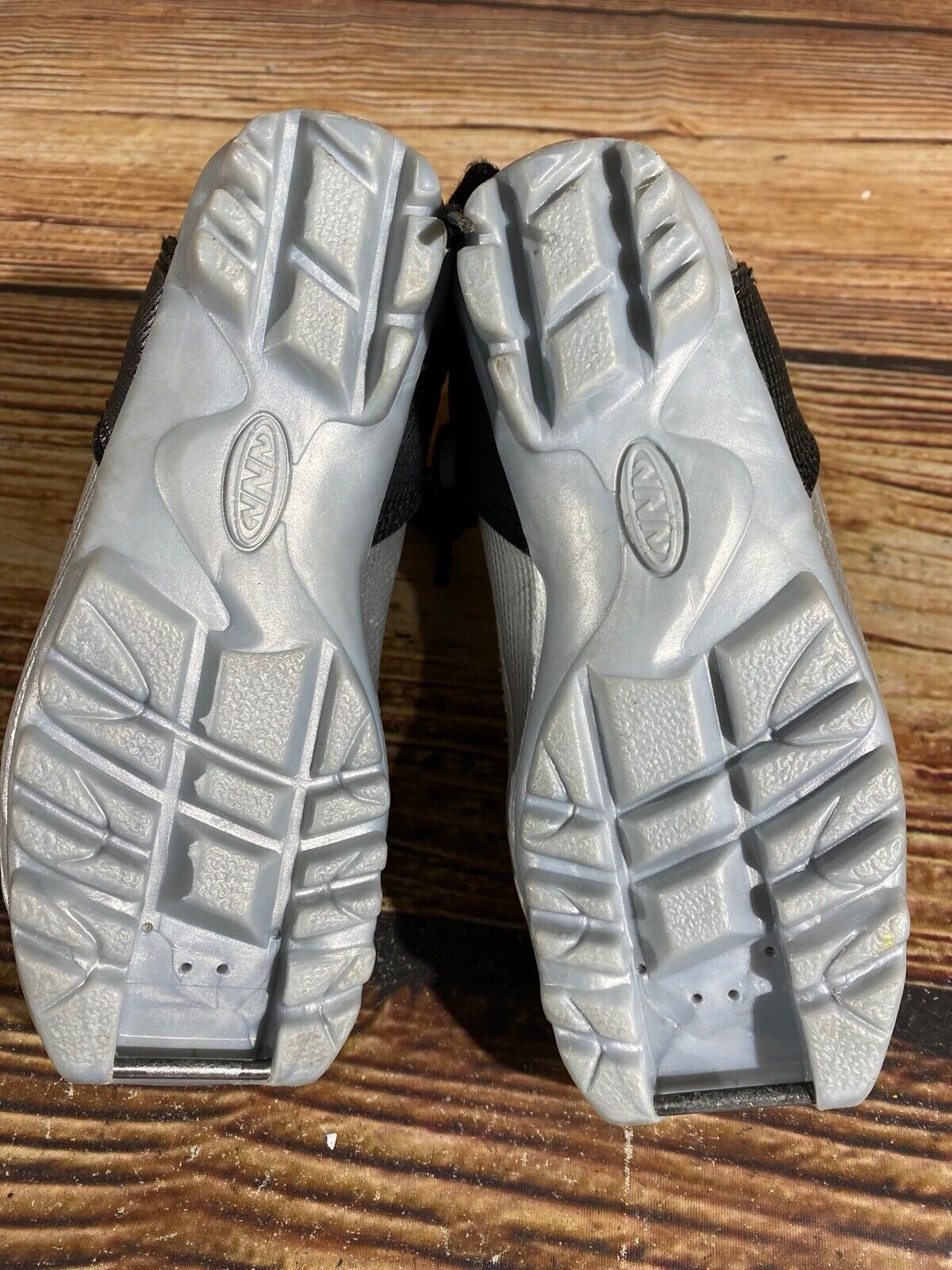 Alpina ST10jr Cross Country Ski Boots Classic NNN EU 31 US 13 Kids 200mm A-677