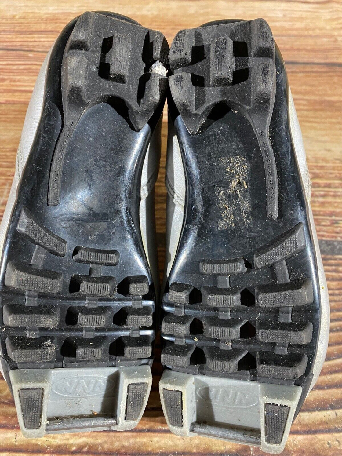 Alpina T10 Kids Nordic Cross Country Ski Boots Size EU30 US12 NNN A-834