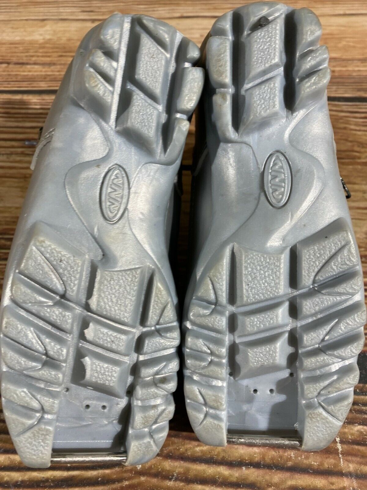 Alpina 311 Cross Country Ski Boots Classic NNN EU 27 US 10 Kids 185mm A-240