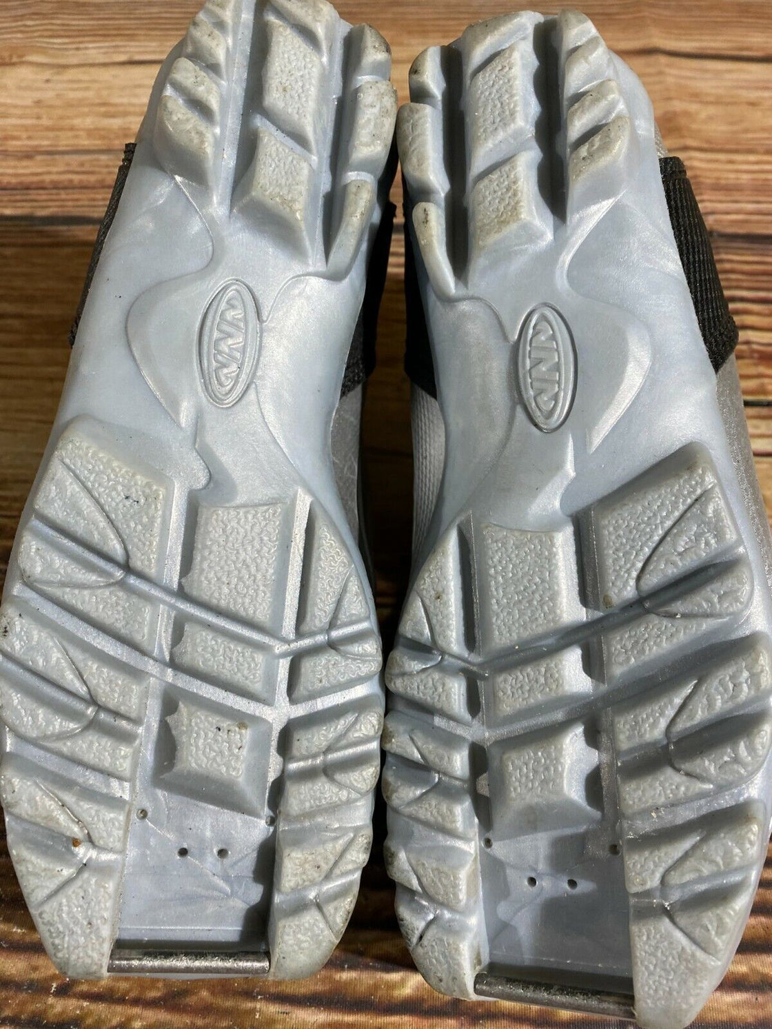 Alpina ST10j Kids Nordic Cross Country Ski Boots Size EU33 US2 for NNN A-403