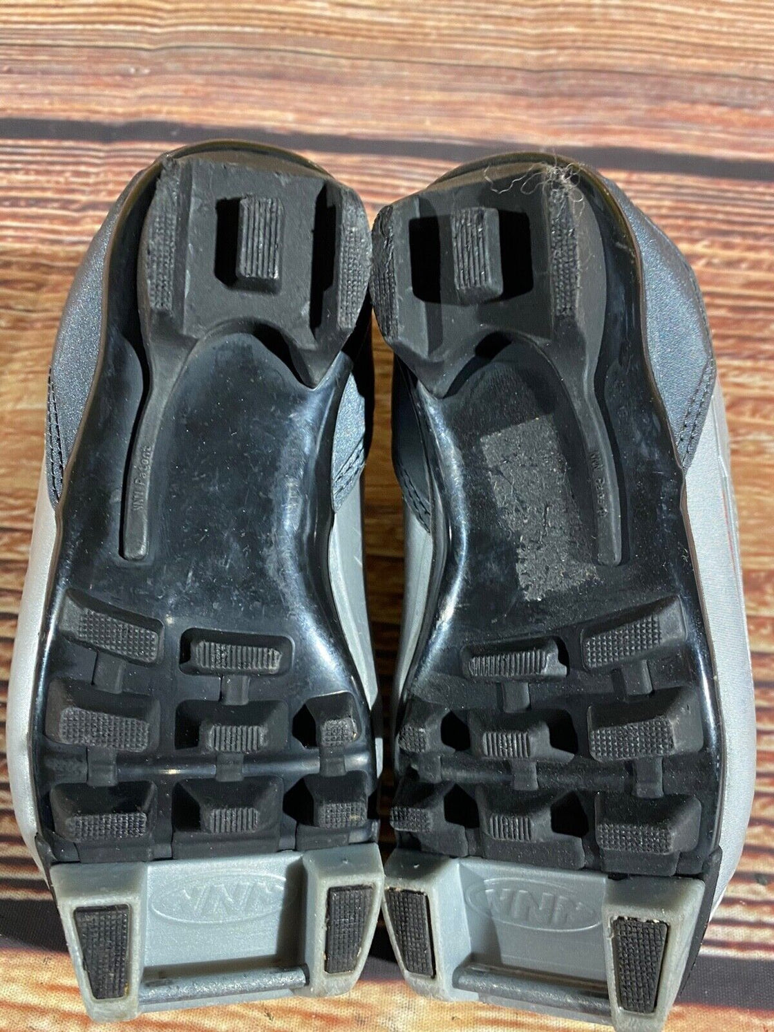 Alpina T10jr Kids Nordic Cross Country Ski Boots Size EU26 US9 NNN A-1277