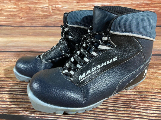 Madshus Holm Cross Country Ski Boots Classic NNN EU 35 US 3 Kids 230mm M232