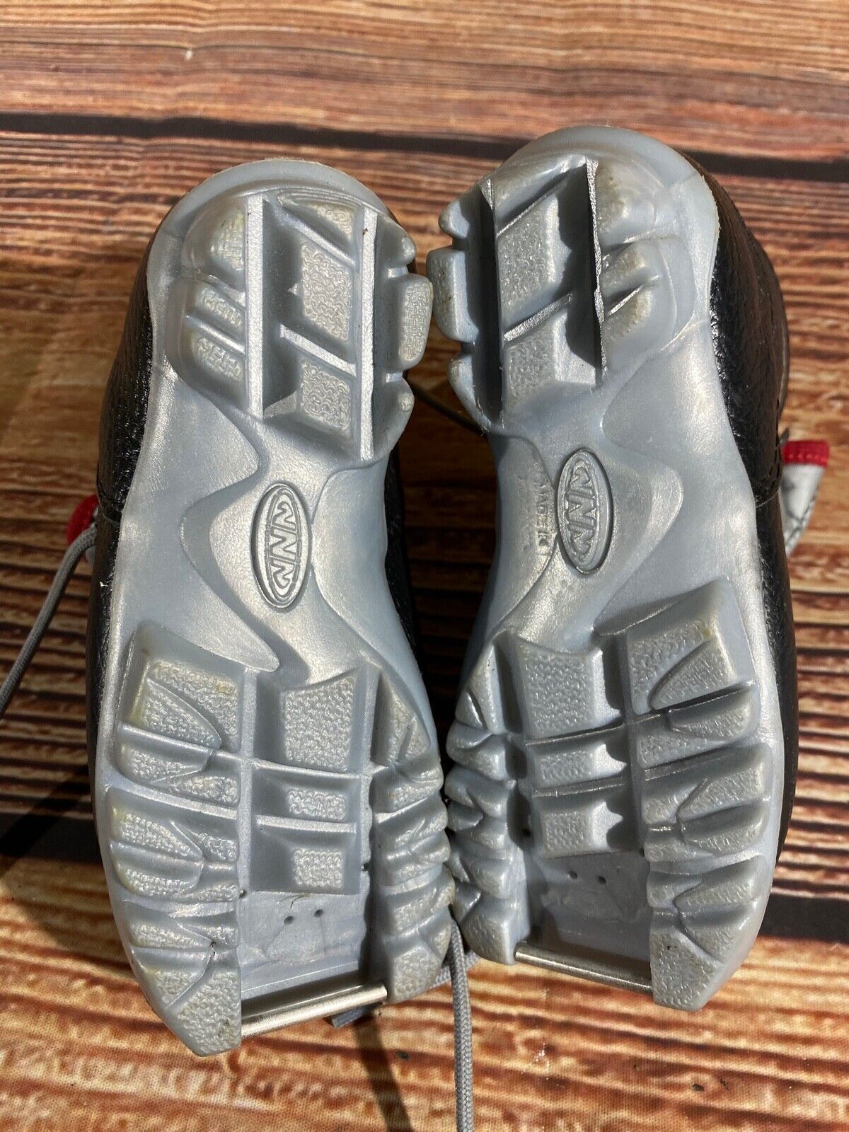 Alpina Cross Country Ski Boots Classic NNN EU 26 US 9 Kids 172mm A-1301
