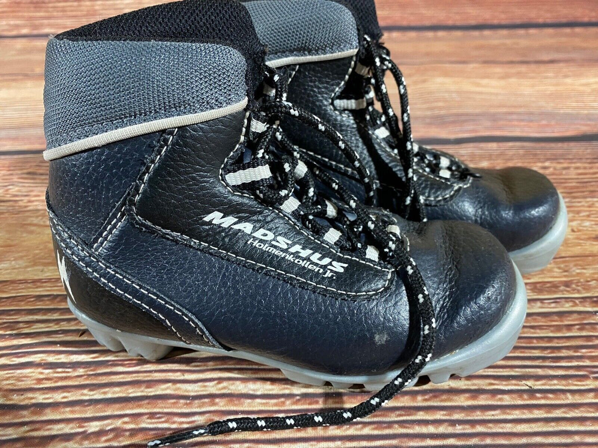 Madshus Holm Cross Country Ski Boots Classic NNN EU 28 US 10.5 Kids 160mm M258