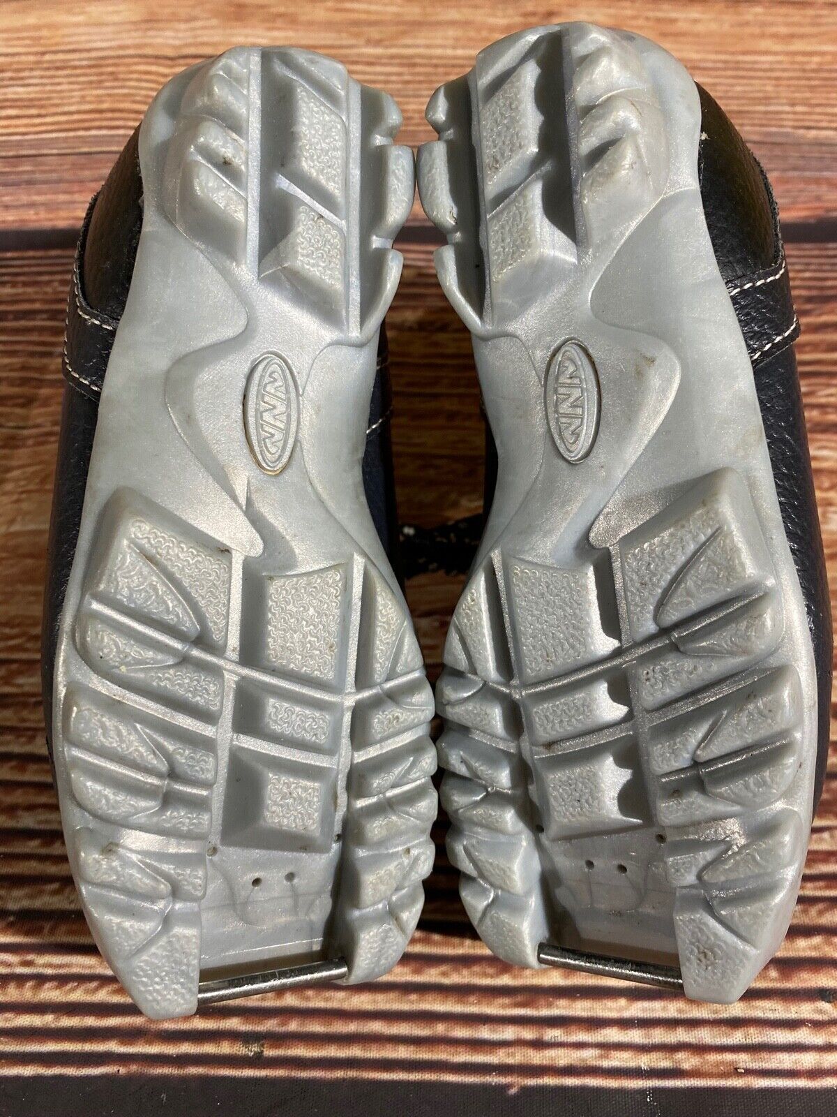 Madshus Holm Cross Country Ski Boots Classic NNN EU 28 US 10.5 Kids 160mm M258