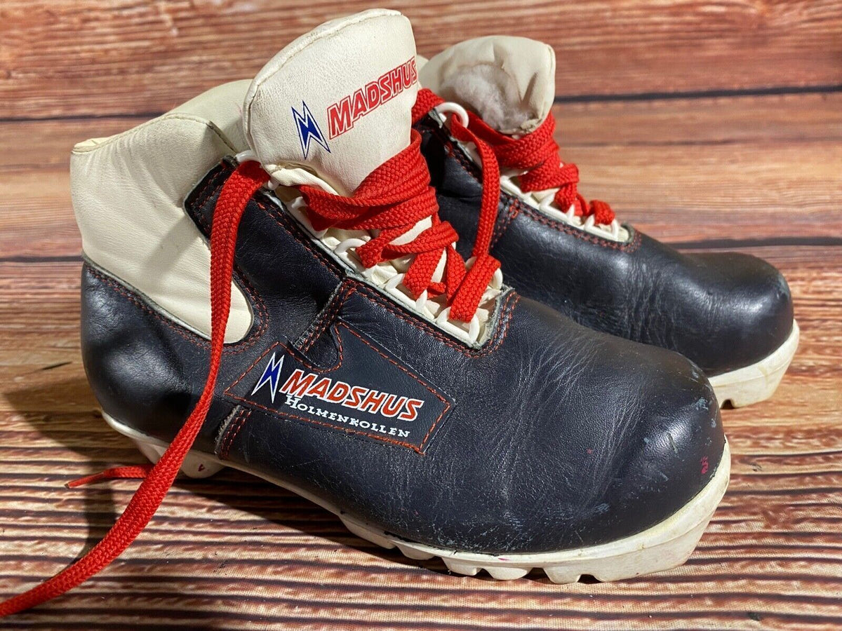 Madshus Holm Cross Country Ski Boots Classic NNN EU 33 US 2 Kids 215mm M259