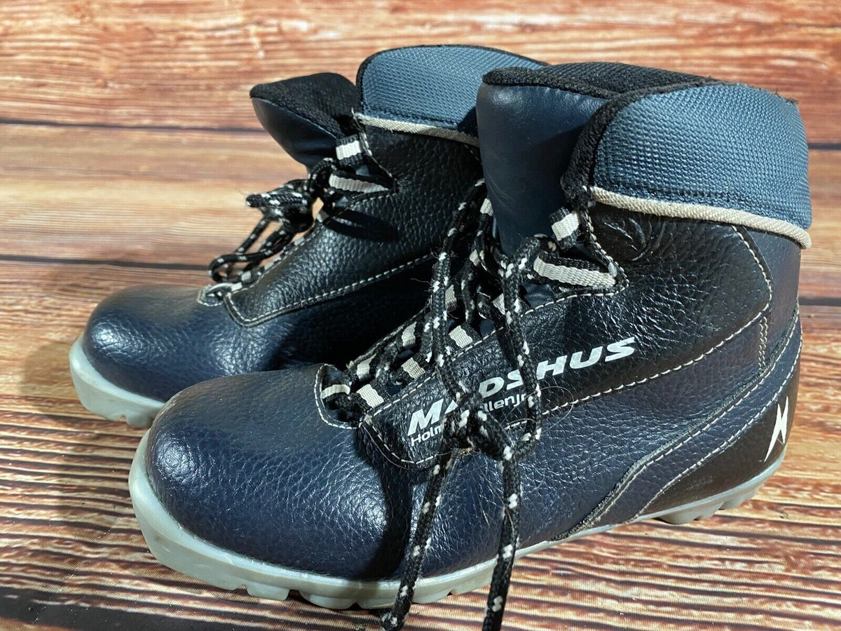 Madshus Holmenkollen Cross Country Ski Boots Classic NNN EU 35 US 3 Kids M197
