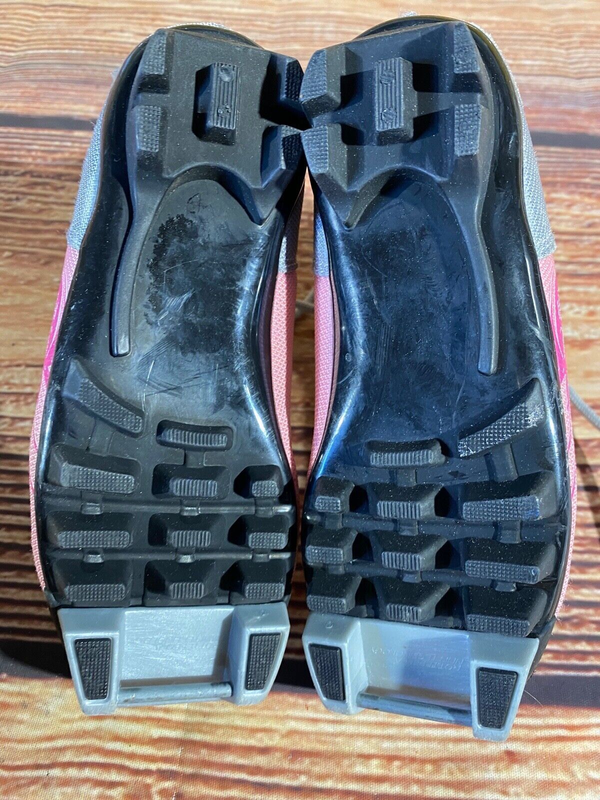 Madshus Buterfly Cross Country Ski Boots Classic NNN EU 28 US 10.5 Kids M185