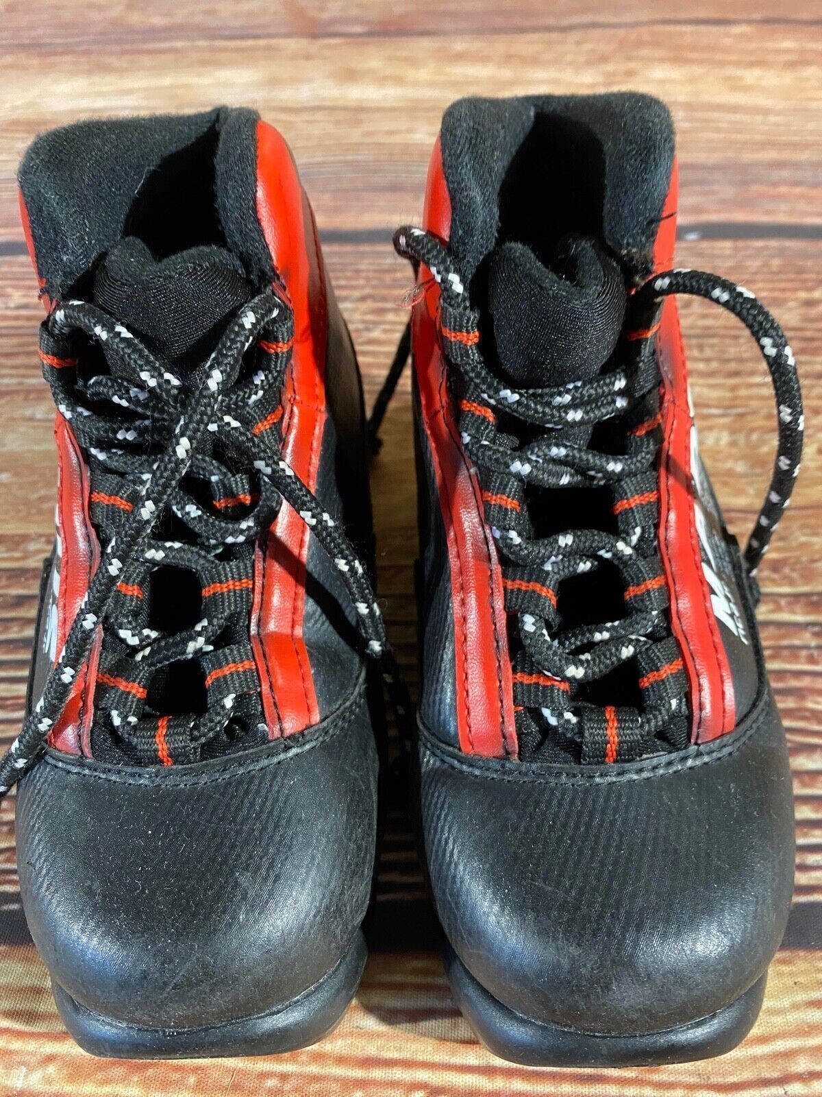 Madshus NC2 Cross Country Ski Boots Classic NNN EU 27 US 10 Kids 170mm M299
