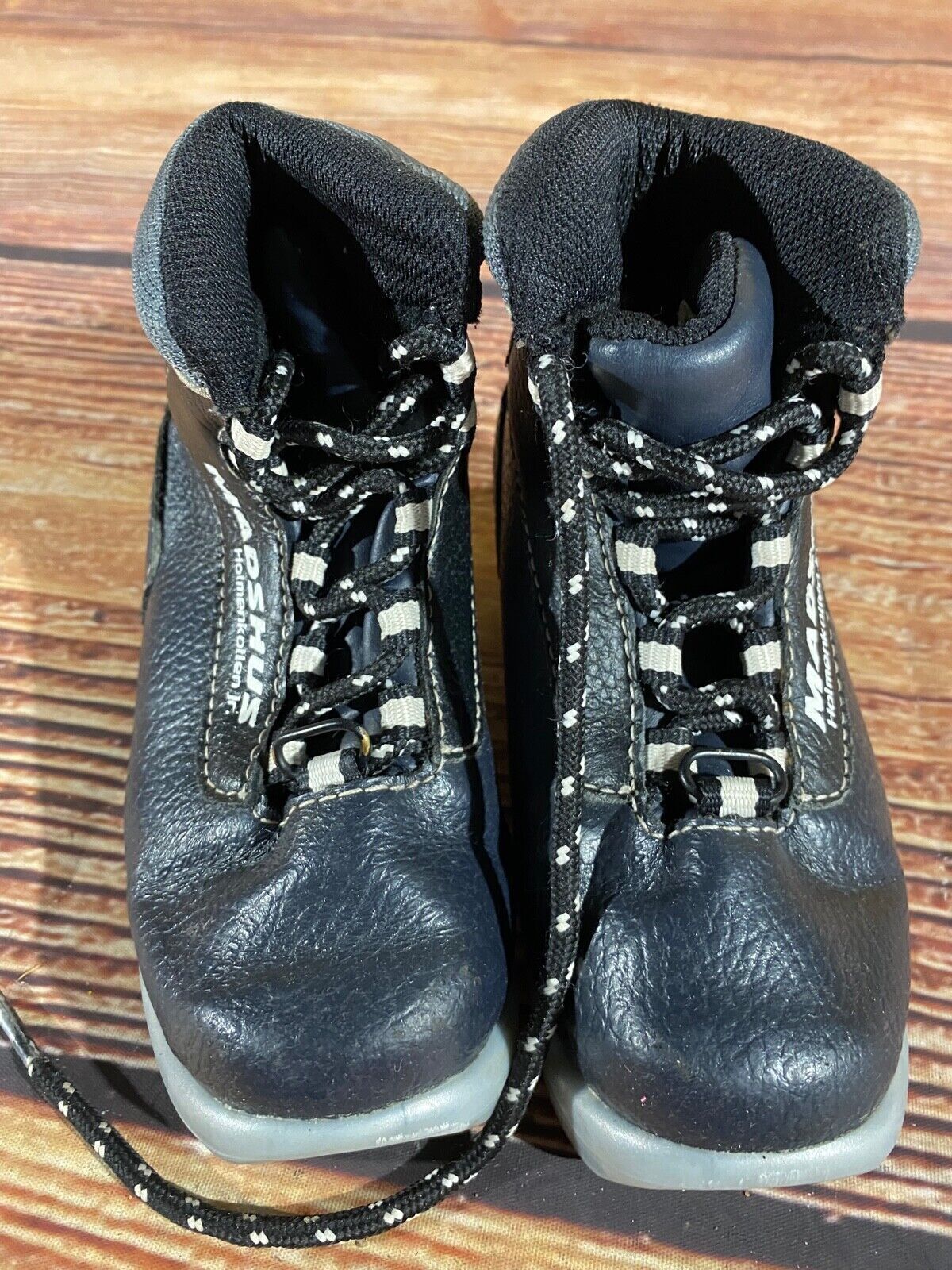 Madshus Holm Cross Country Ski Boots Classic NNN EU 26 US 9 Kids 150mm M317
