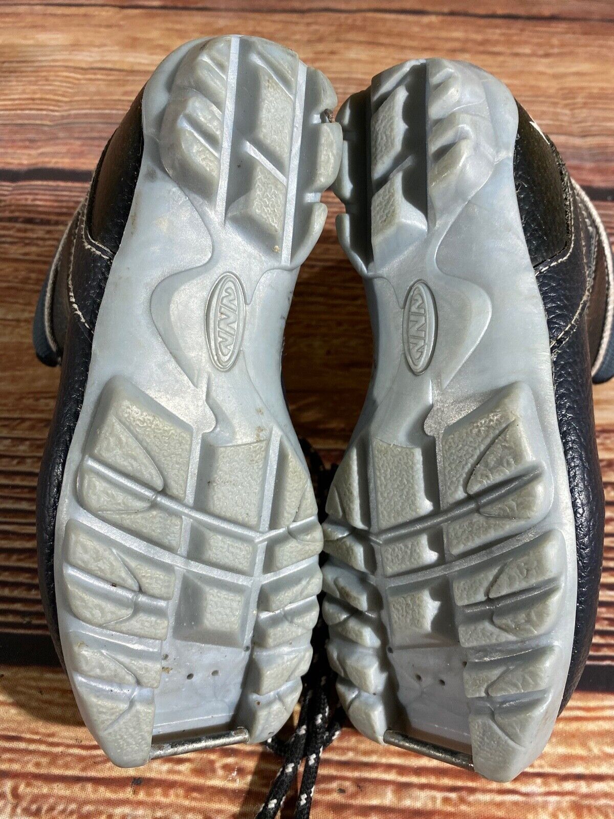 Madshus Holmenkollen Cross Country Ski Boots Classic NNN EU 31 US 13 Kids M192