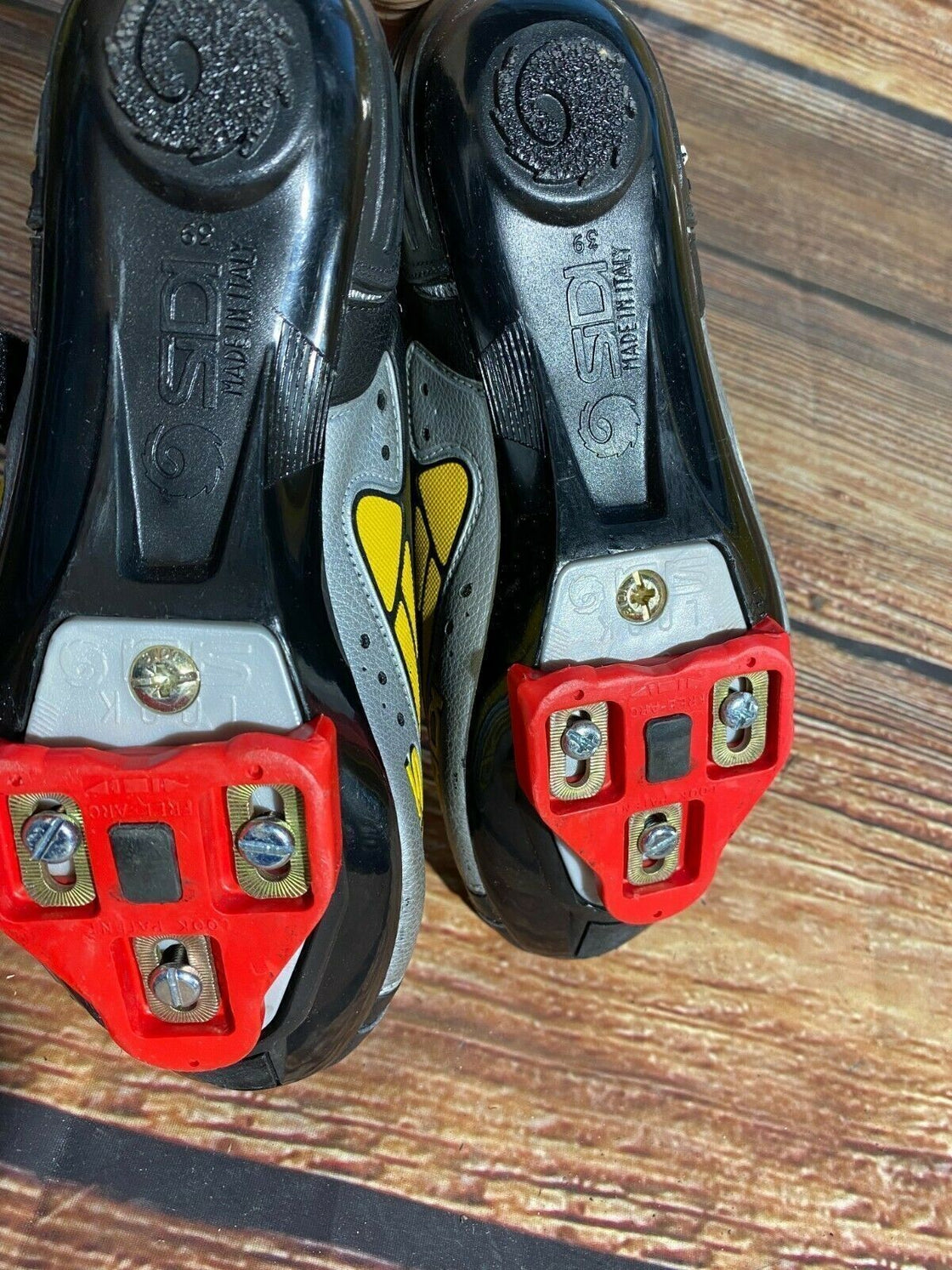 SIDI Road Cycling Shoes Road Bike Boots 3 Bolts Size EU39 US5 with Cleats cs884
