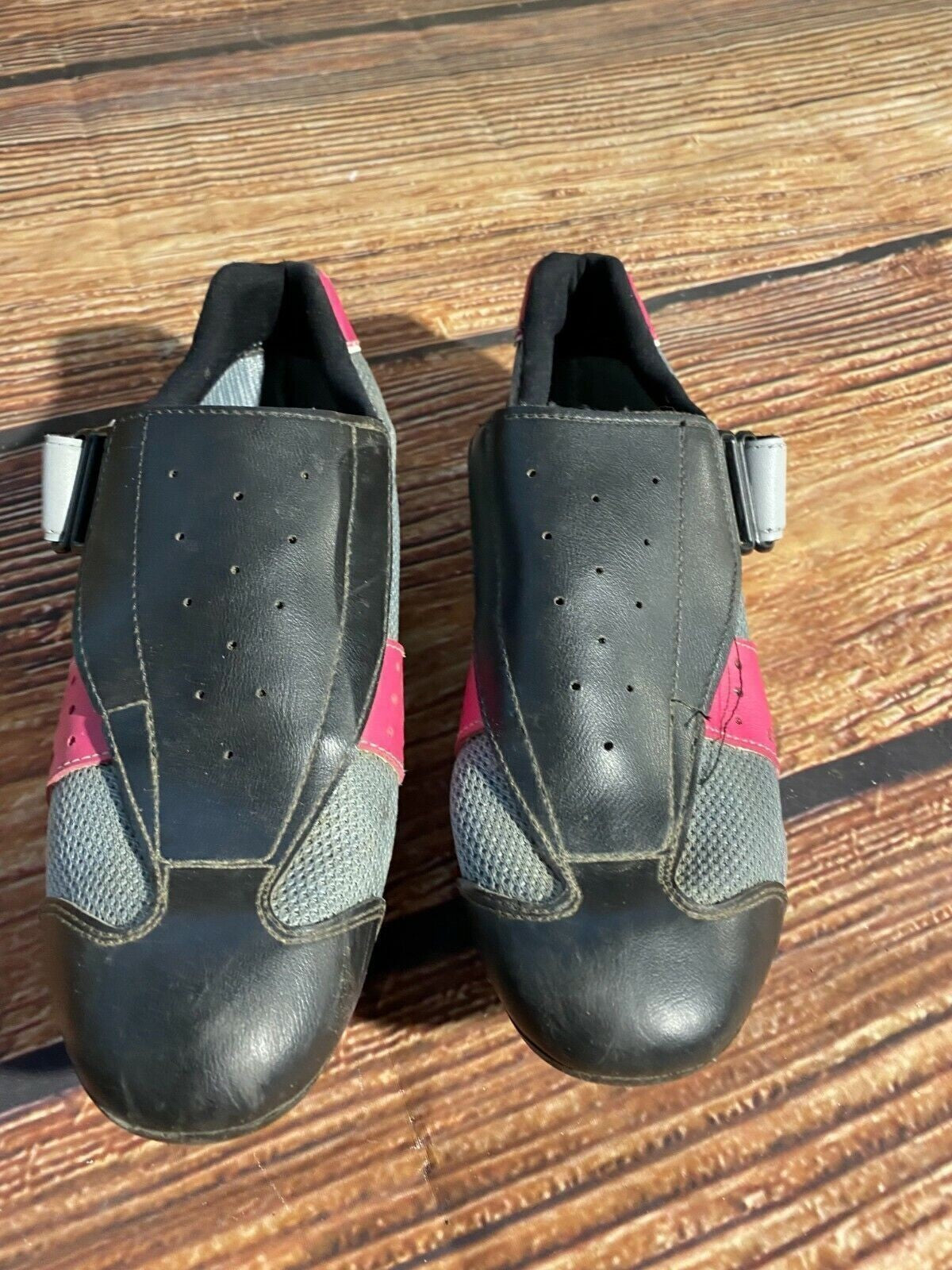 AGU Road Cycling Shoes EU 42 US 9 cs763