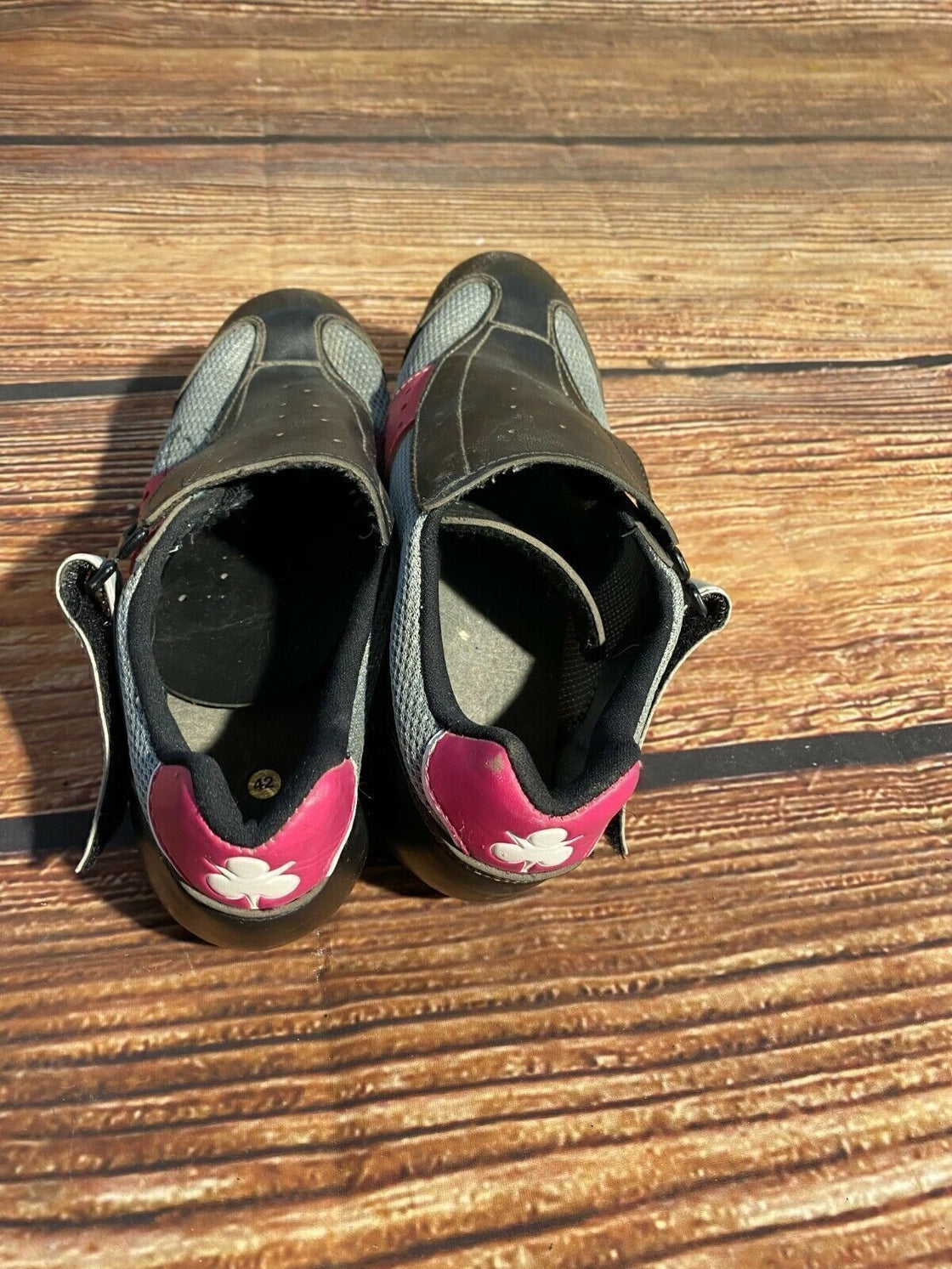 AGU Road Cycling Shoes Road Bike Boots 3 Bolts Size EU42  cs763 Used