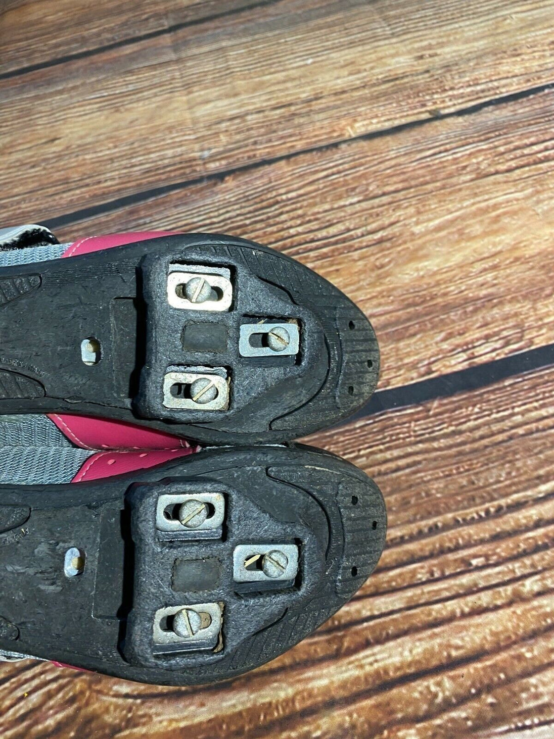 AGU Road Cycling Shoes Road Bike Boots 3 Bolts Size EU42  cs763 Used