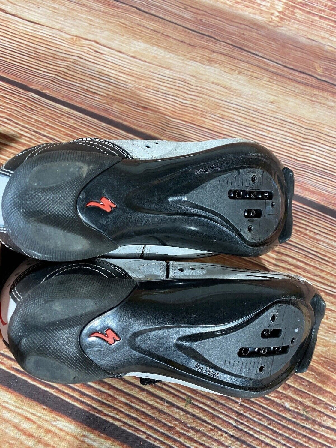Specialized Road Cycling Shoes 3 Bolts Size EU41 US8 Mondo 260 cs854