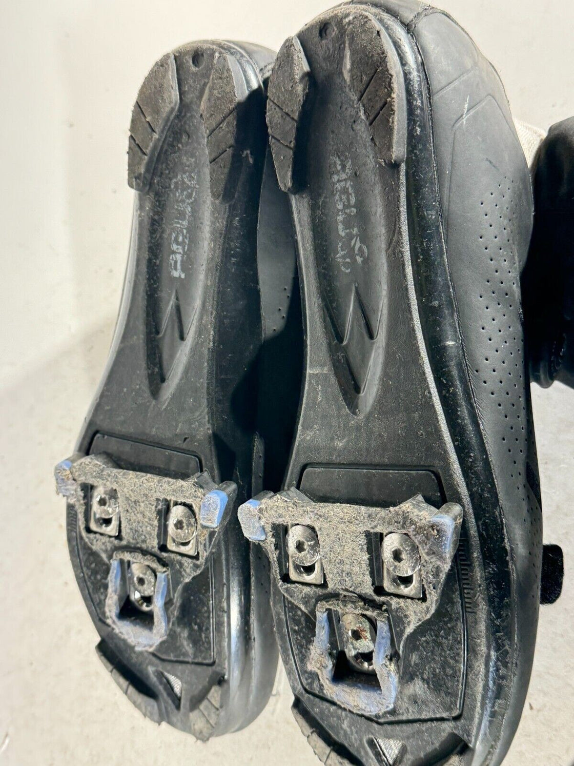 AGU Cycling Road Shoes EU45 US11.5 Mondo 286 cs589 Used