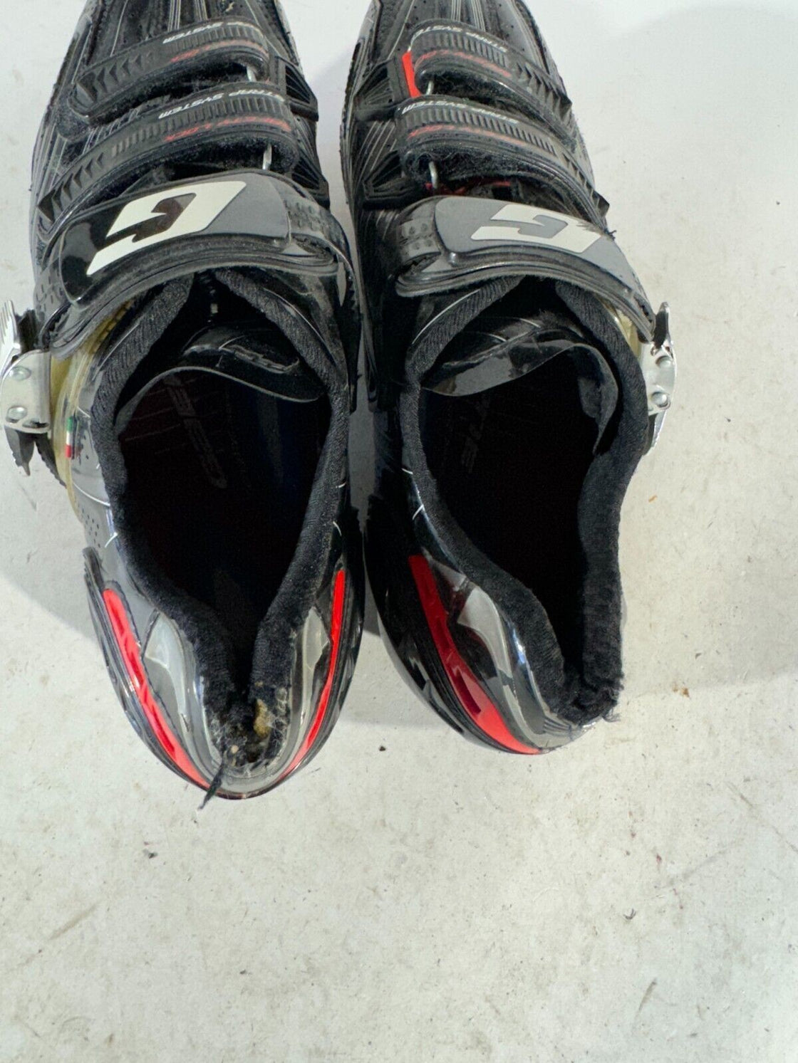 GAERNE Carbon Cycling Road Shoes EU43 US9 UK8 Mondo 270 cs586