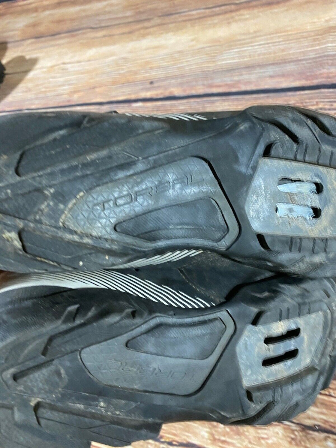 SHIMANO ME3 Cycling MTB Shoes Mountain Bike Boots EU43 US8.9  Mondo 272 cs1118