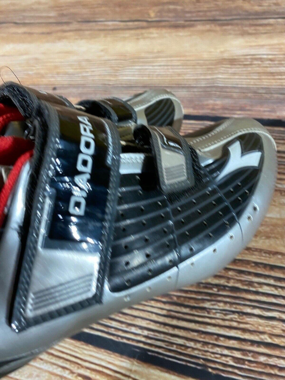 DIADORA Phantom Road Cycling Shoes Biking Boots 3 Bolts EU40 US7 Mondo 245 cs834