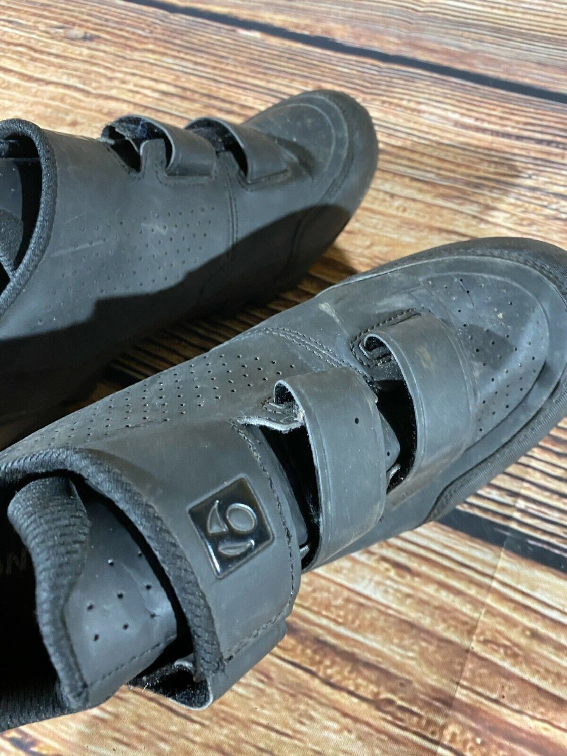 BONTRAGER Evoke Cycling MTB Shoes Mountain Bike EU44 US11  Mondo 280  cs1255