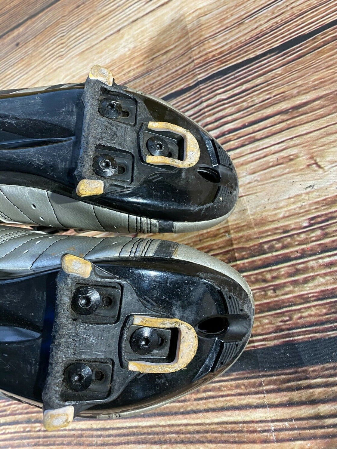 SHIMANO R076 Road Cycling Shoes Clipless Biking Boots Size EU42  cs916