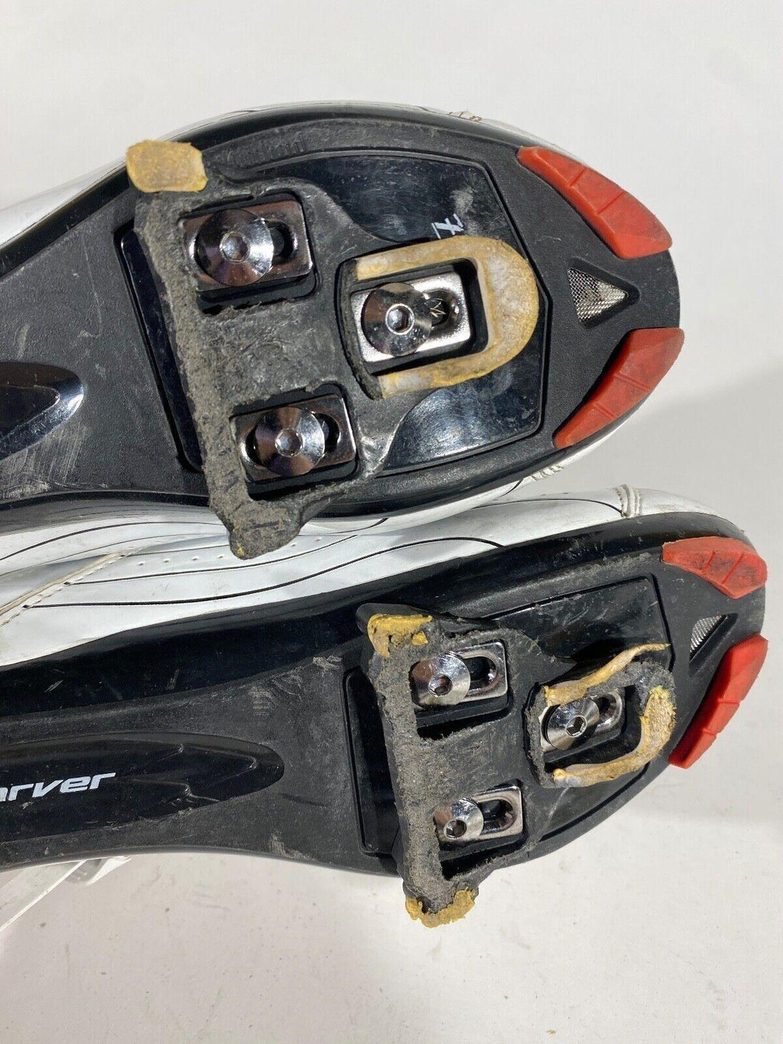 CARVER Road Cycling Shoes Size 3 Bolts EU41 US8 Mondo 264 CS9