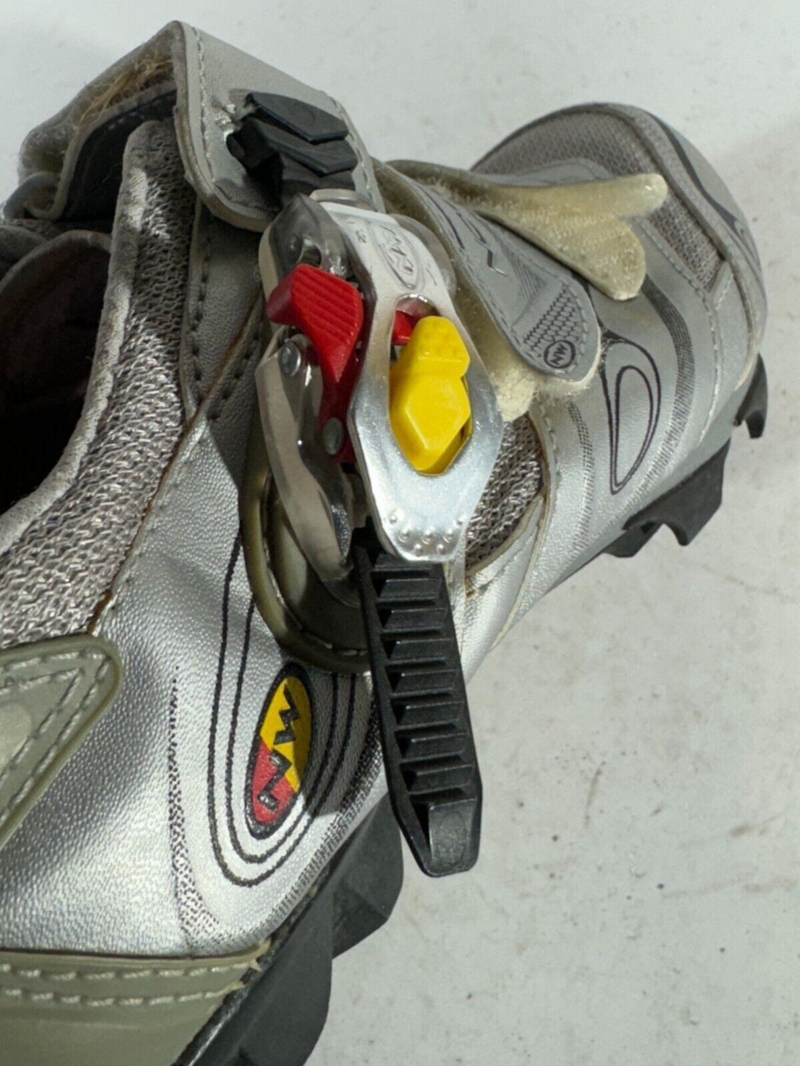 NORTHWAVE Cycling Shoes MTB Bike Boots Ladies EU39 US7 Mondo 250 cs250